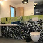 ベッド・アンド・ブレックファスト Nussboeckgut - Winzerhof Mit Gratis Parkplatz レオンディンク