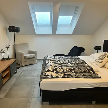 Couette-café Nussboeckgut - Winzerhof Mit Gratis Parkplatz