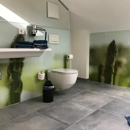 Nussboeckgut Bed & Breakfast 3*