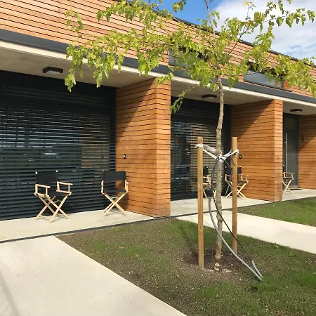 Nussboeckgut - Winzerhof Mit Gratis Parkplatz 住宿加早餐酒店 4*