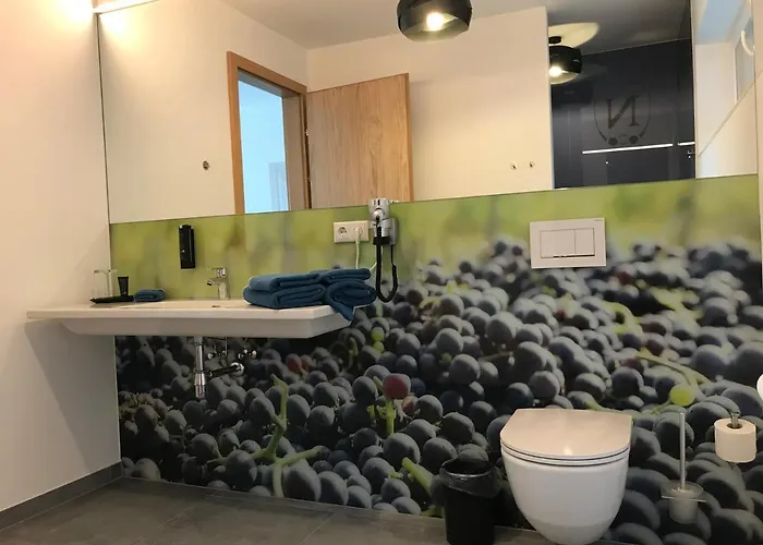 Alojamento de Acomodação e Pequeno-almoço Nussboeckgut - Winzerhof Mit Gratis Parkplatz Leonding